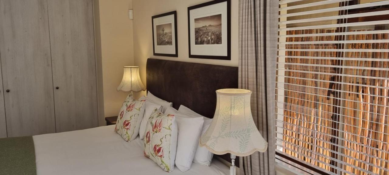 Somerzicht Guest House Сомерсет-Уэст Экстерьер фото