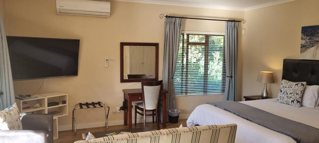 Somerzicht Guest House Сомерсет-Уэст Экстерьер фото