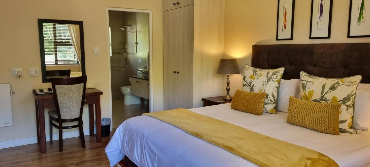 Somerzicht Guest House Сомерсет-Уэст Экстерьер фото