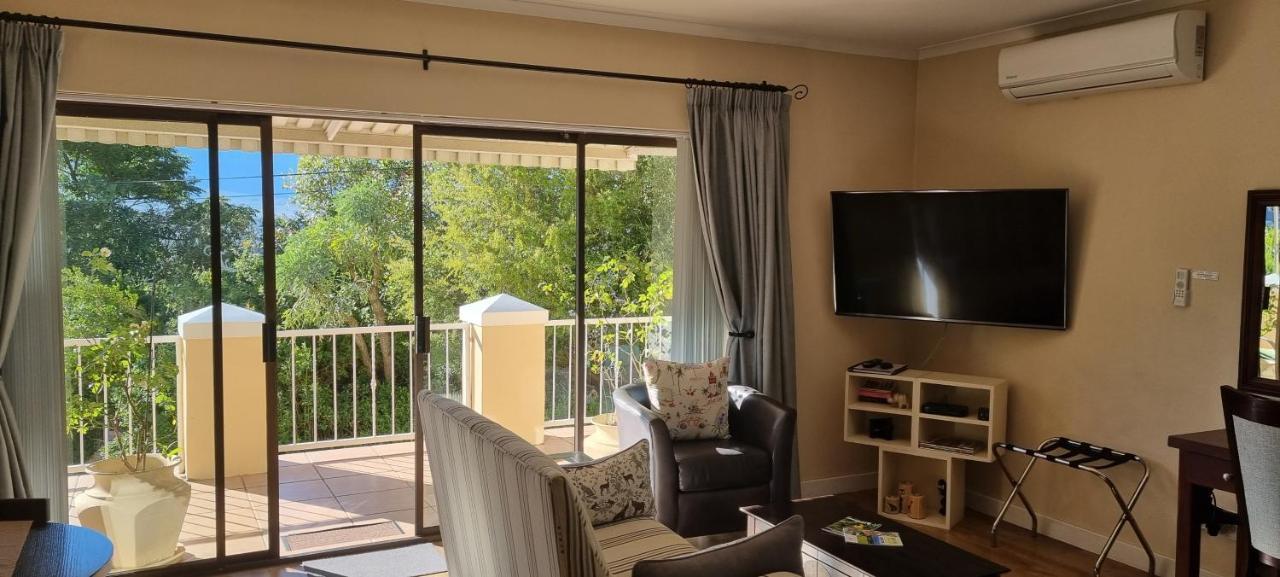 Somerzicht Guest House Сомерсет-Уэст Экстерьер фото